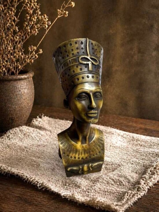 None Other - Vintage Nefertiti Bust Sculpture| Bronze Finish Composite Resin | Egyptian Queen